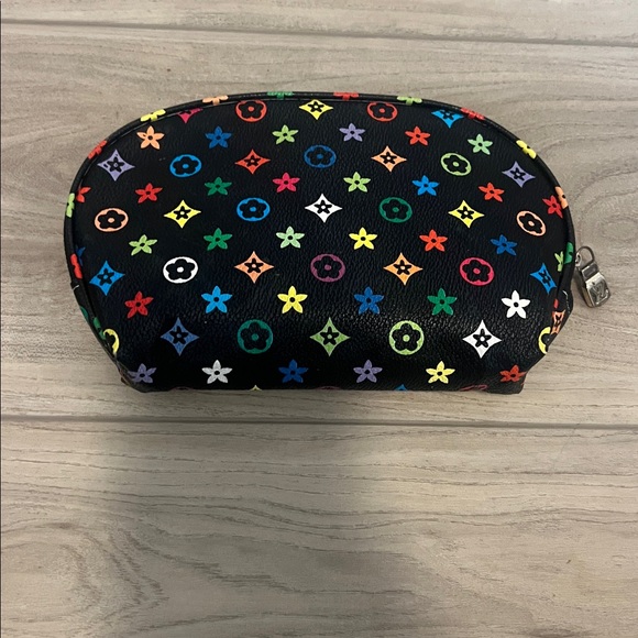 Multicolor Patterned Black Pouch - Picture 4 of 7